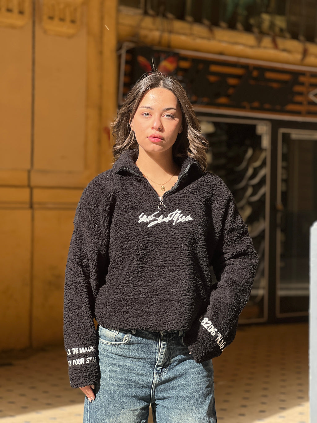 Kaheel Quarter Zipper-Black-